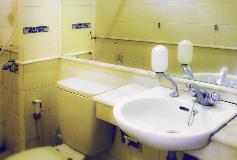 Villa Kota Bunga Ade