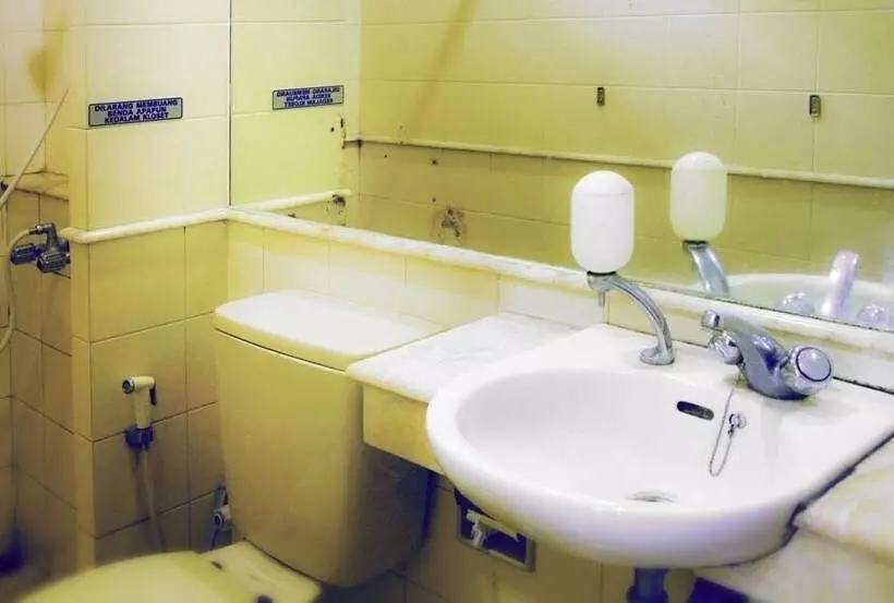 Villa Kota Bunga Ade