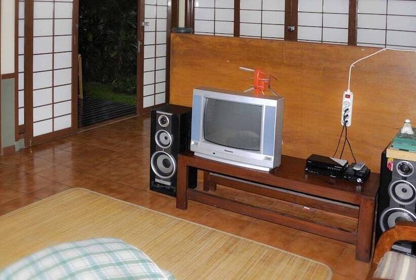 Villa Kota Bunga Ade