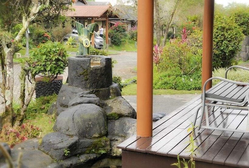 Villa Kota Bunga Ade