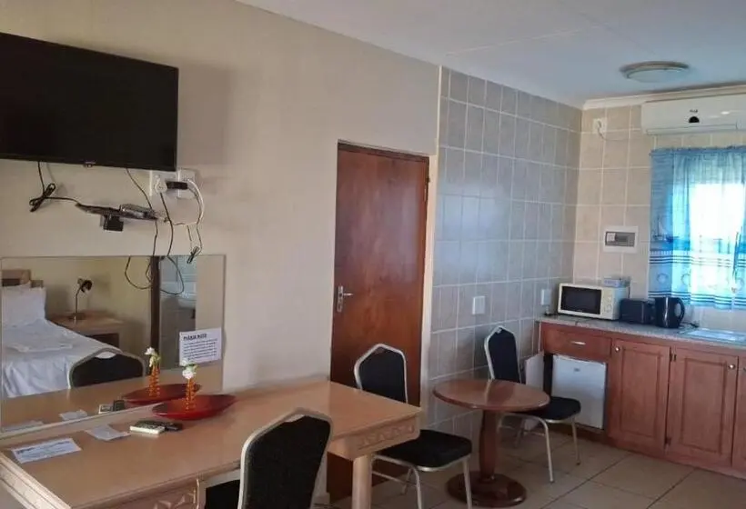 モーテル C Est Si Bon Accommodation At 03 Beitel, Mokopane