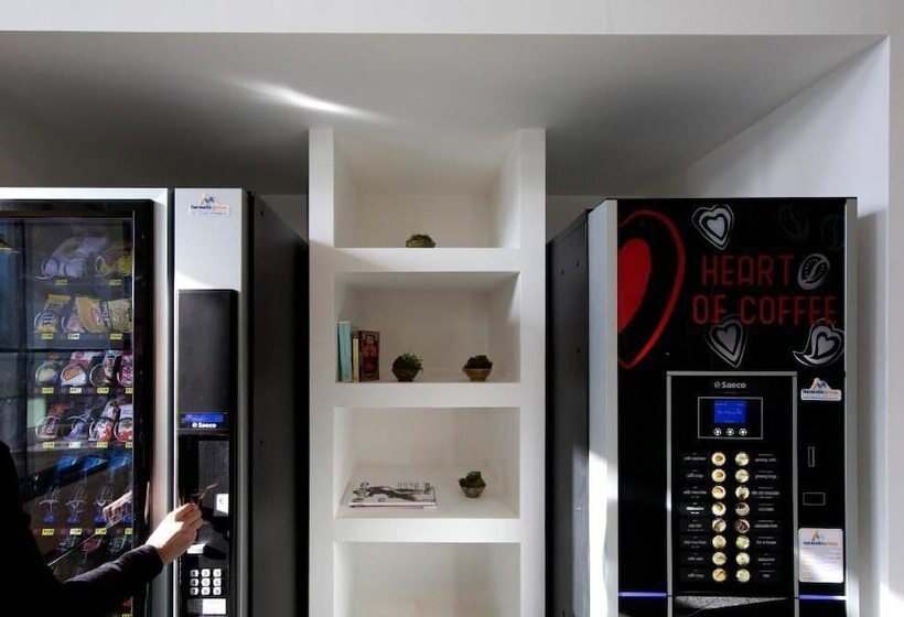 הוסטל Bed & Boarding