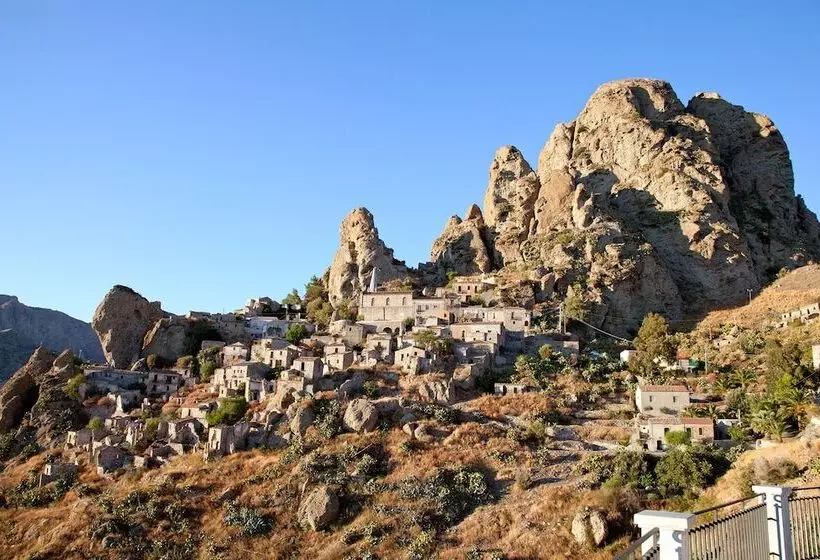 تختخواب و صبحانه Abacus