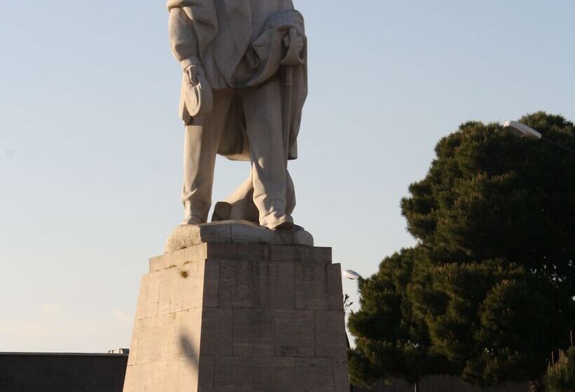 Bed and Breakfast Central House