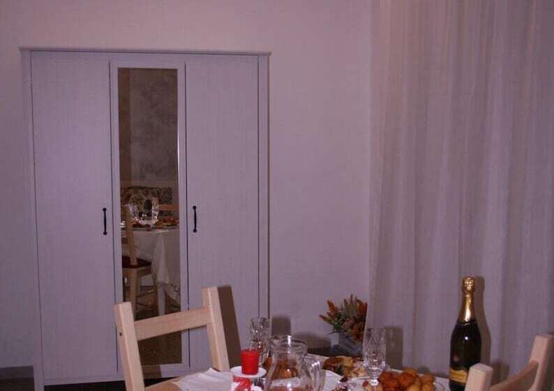 Bed and Breakfast Central House