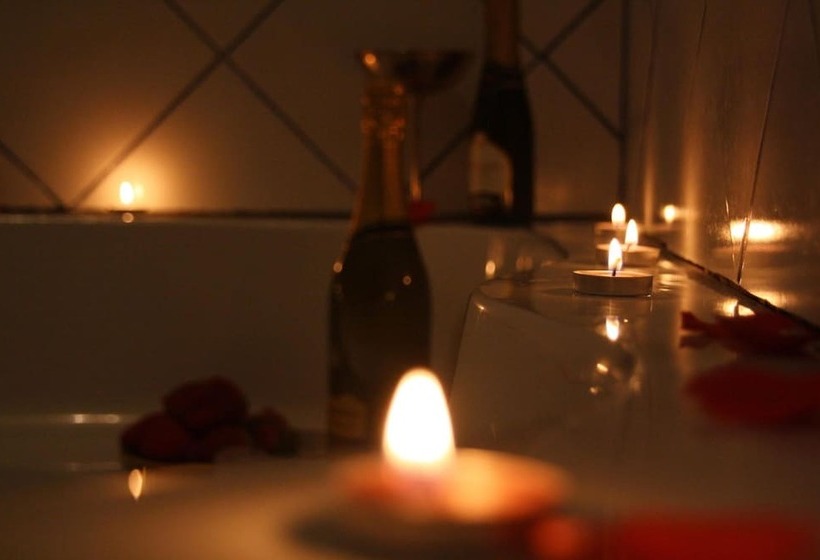 Bed and Breakfast Central House