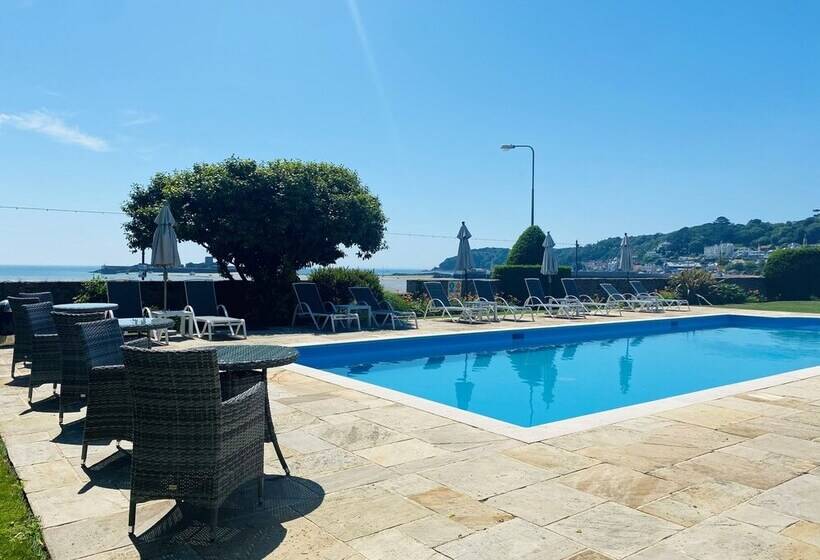 Bed and Breakfast La Haule Manor