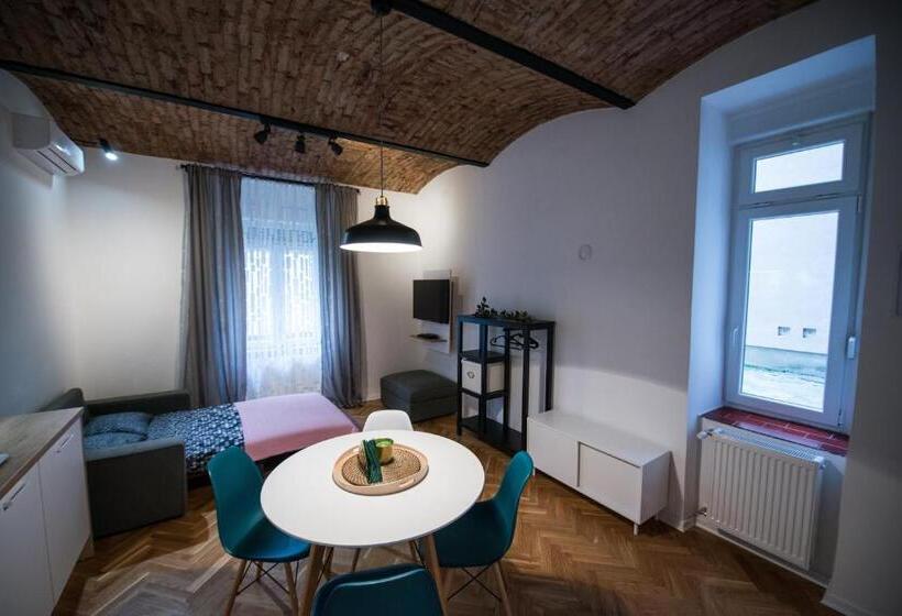 City Apartments Green Oasis