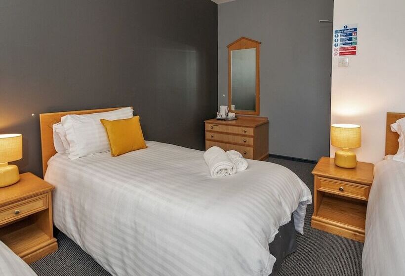 Hostel The Punch Bowl