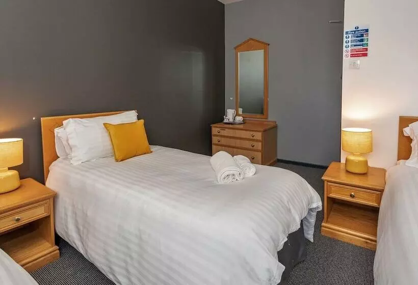 Hostelli The Punch Bowl