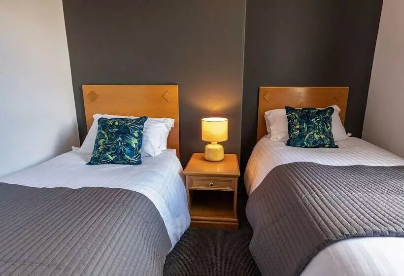 Hostelli The Punch Bowl