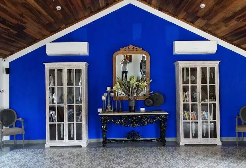 ホテル Andores Resort And Spa   Calangute