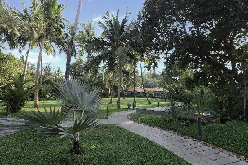 ホテル Andores Resort And Spa   Calangute