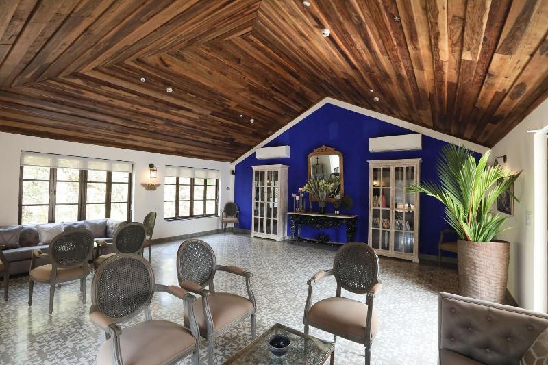 Отель Andores Resort And Spa   Calangute