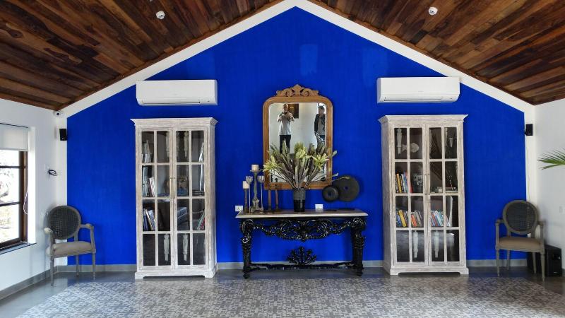 Отель Andores Resort And Spa   Calangute