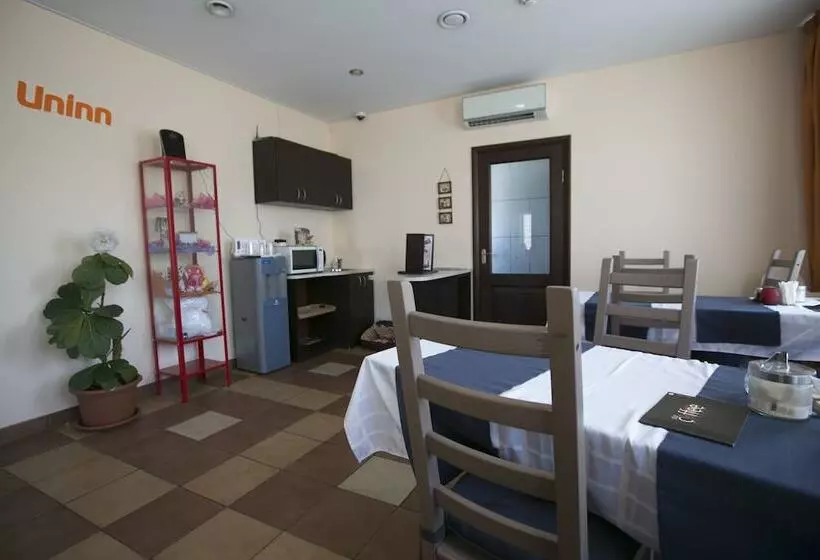 Hotelli Antis House Uninn