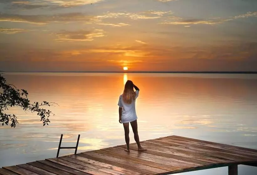 هتل Awazul Bacalar