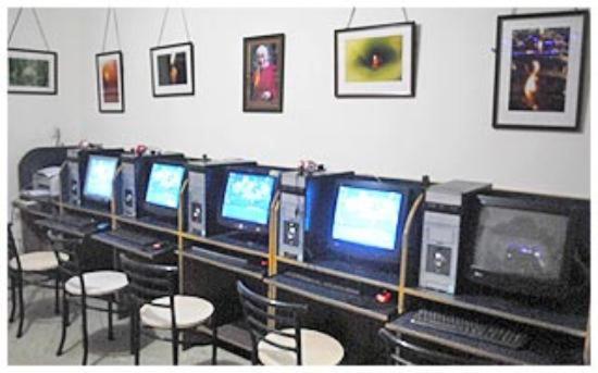 ホテル Bhagsu View