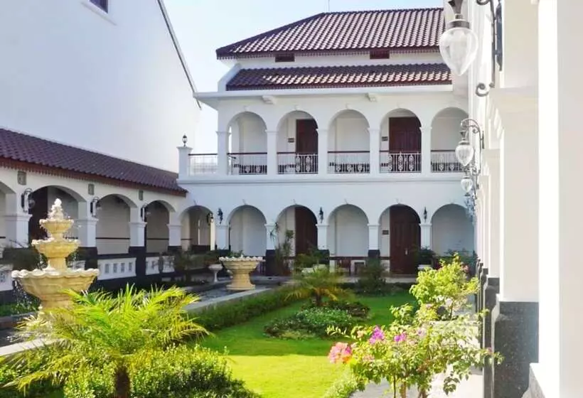 Hotelli Daroessalam Syariah Heritage