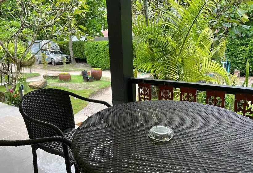 هتل Dong Talay Lipe Beach Resort