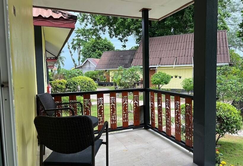 酒店 Dong Talay Lipe Beach Resort