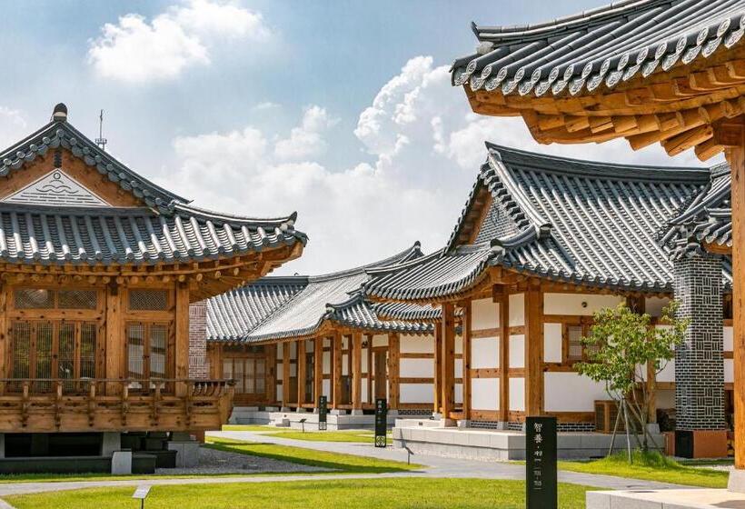 ホテル Hanok Stay Namwonyechon By Kensington