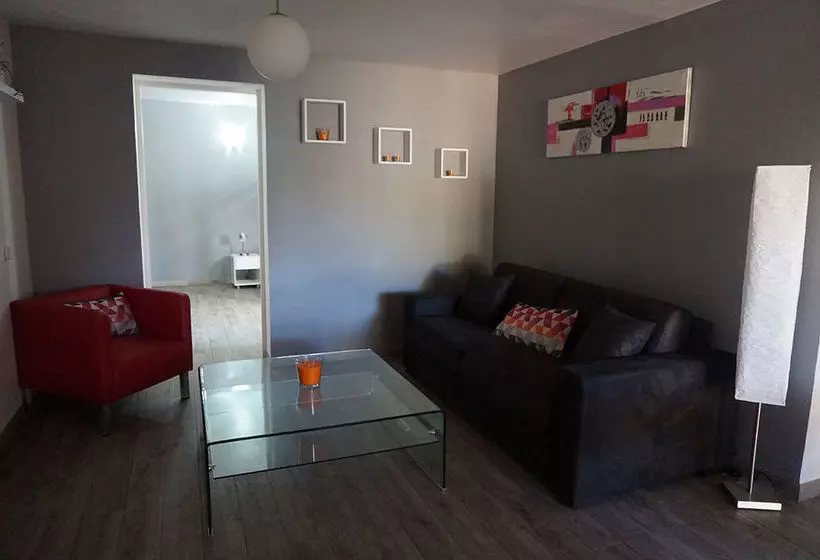 هتل Résidence Kallisté L'isulana