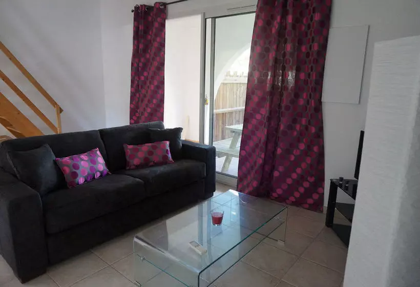 هتل Résidence Kallisté L'isulana