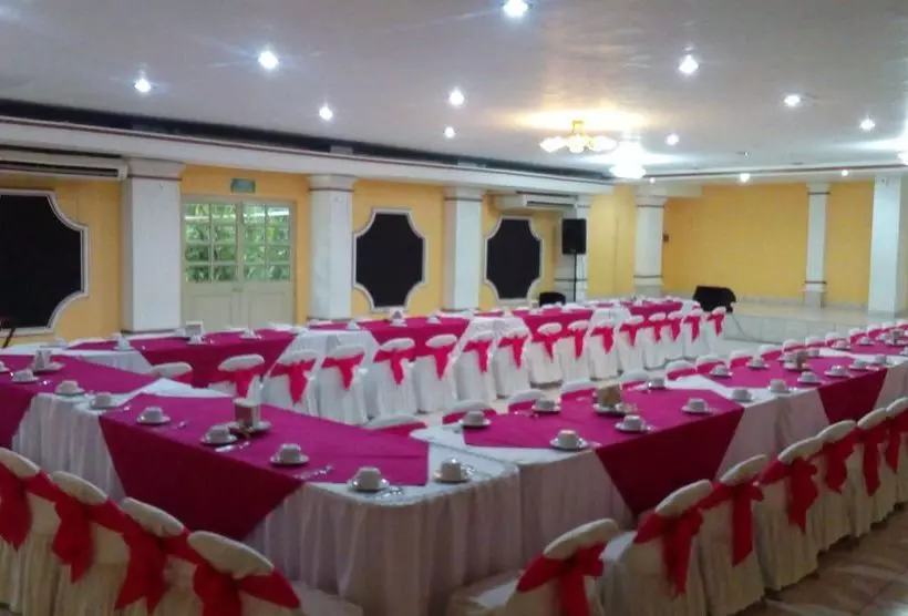 Hotelli Sol Del Pacifico