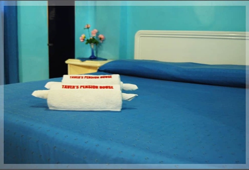 هتل Taver's Pension House