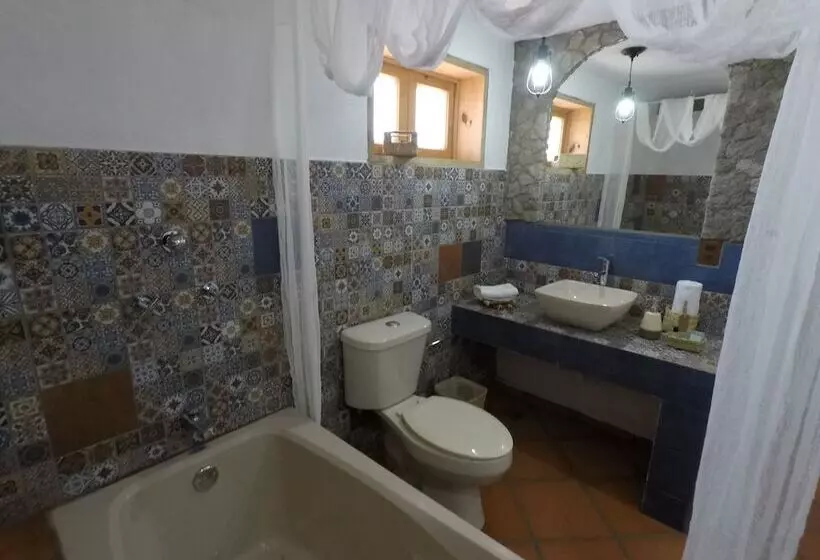 ホテル Xamikal   Adults Only