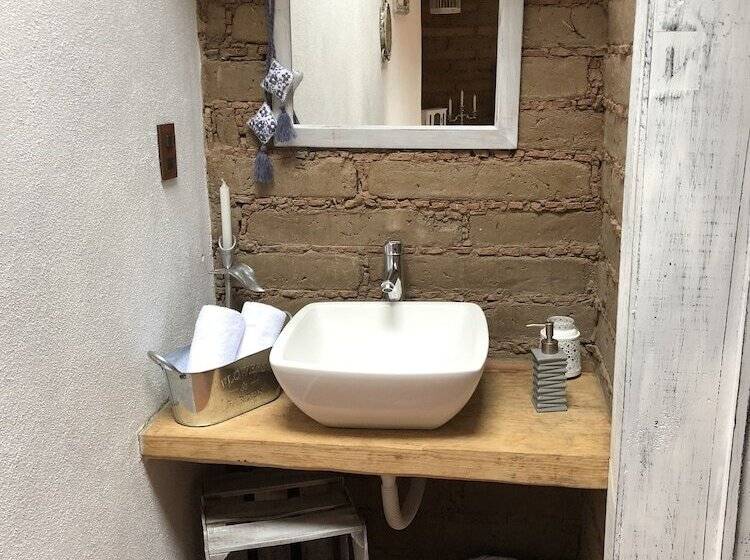 هتل Xamikal Adults Only