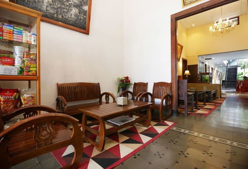 فندق على الطريق Airy Syariah Klojen Buring 9 Malang