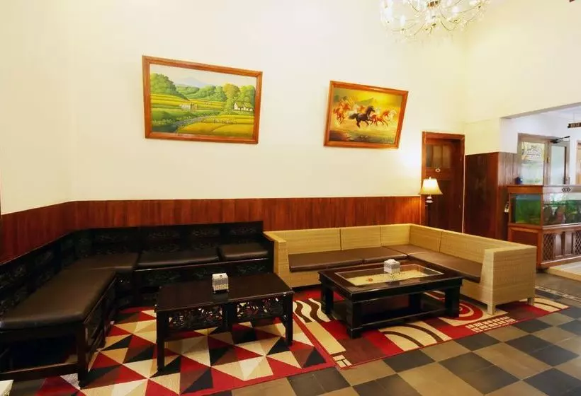 Motel Airy Syariah Klojen Buring 9 Malang