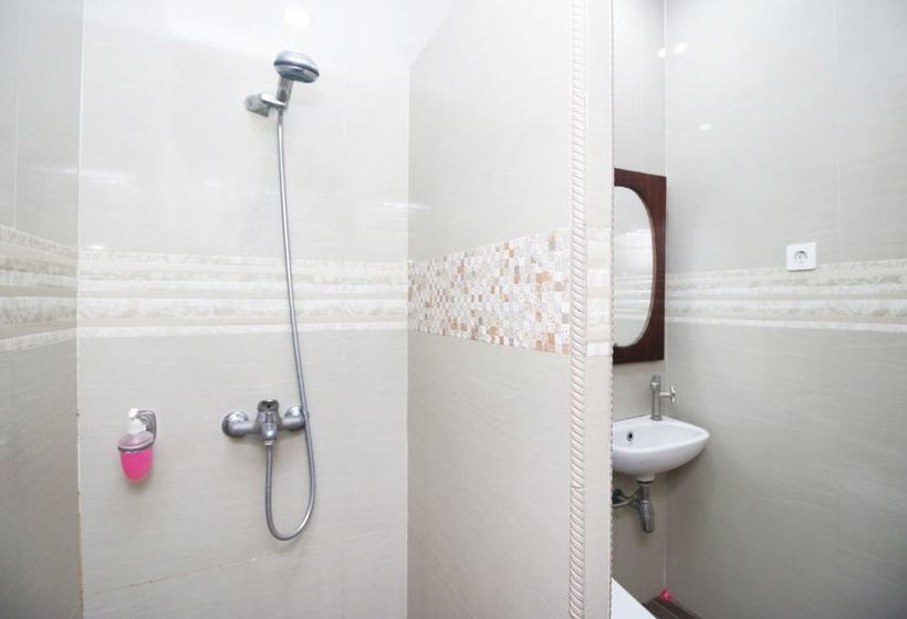 فندق على الطريق Airy Syariah Klojen Buring 9 Malang