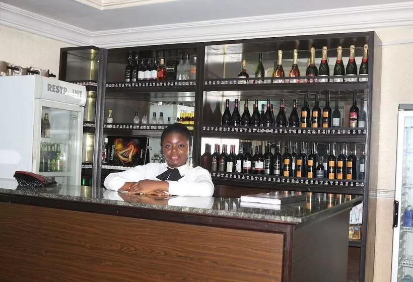 New Point Hotel And Suites