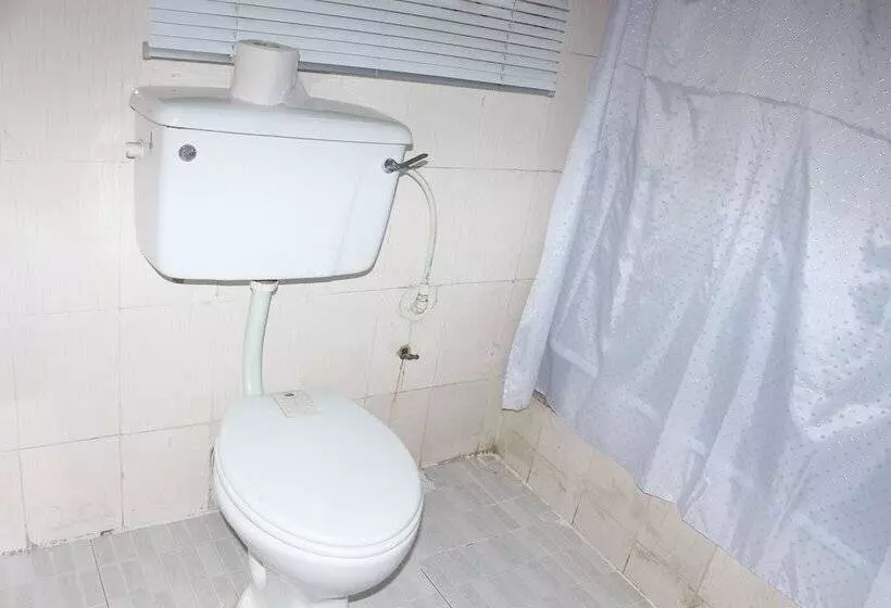 New Point Hotel And Suites