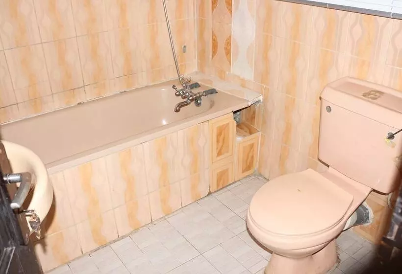 New Point Hotel And Suites