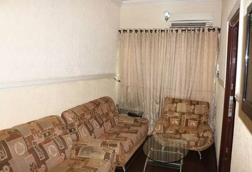 New Point Hotel And Suites