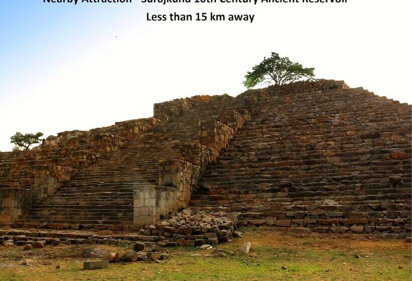 Oyo 12230 Hotel Mvm Inn And Restro