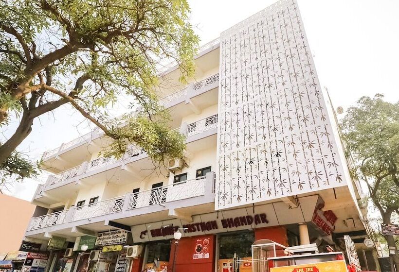 Oyo 12230 Hotel Mvm Inn And Restro