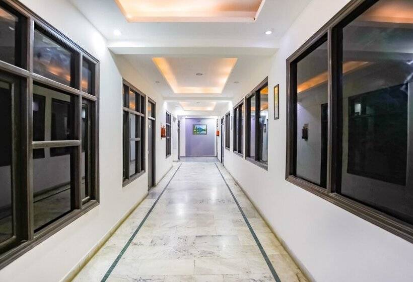 Oyo 12230 Hotel Mvm Inn And Restro