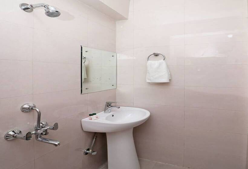 Oyo 12230 Hotel Mvm Inn And Restro