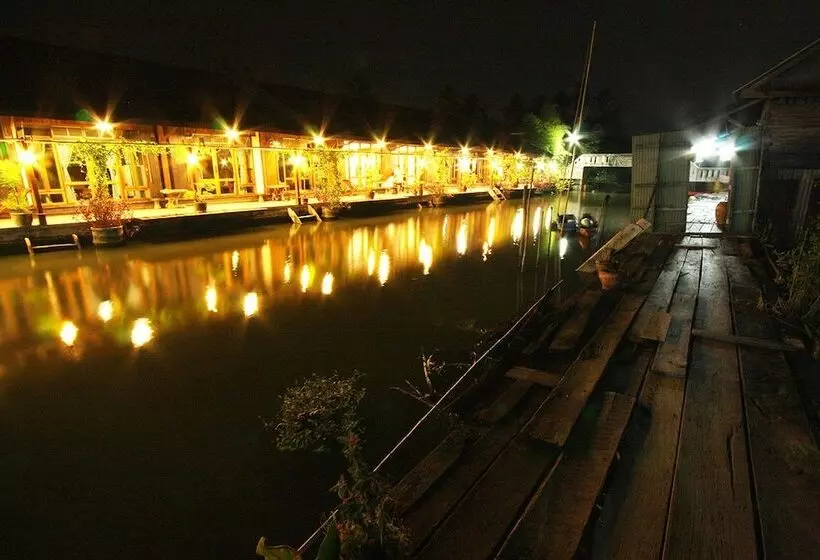 پانسیون Chotika Riverfront