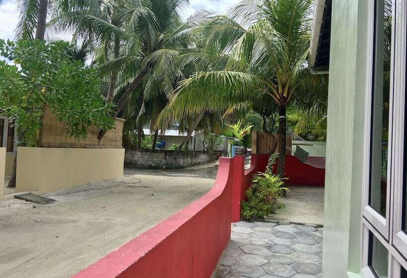 پانسیون Huraa East Inn