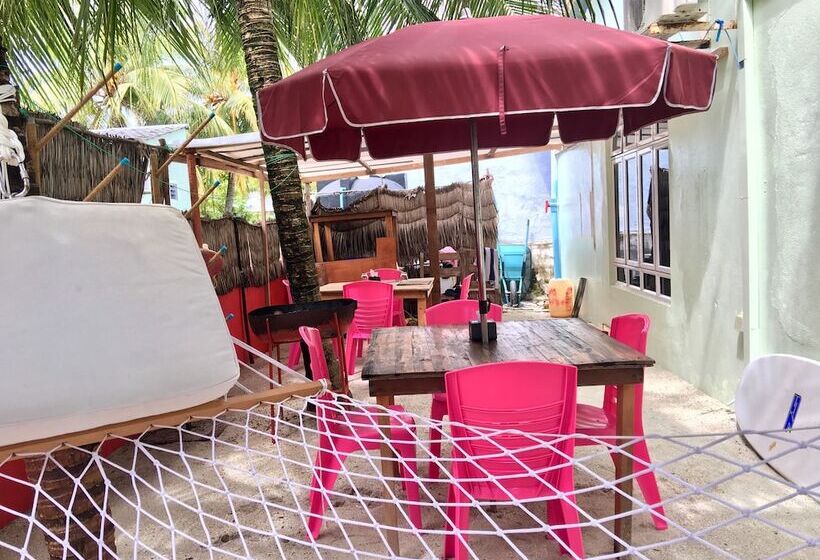 پانسیون Huraa East Inn