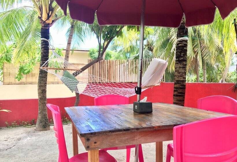 پانسیون Huraa East Inn