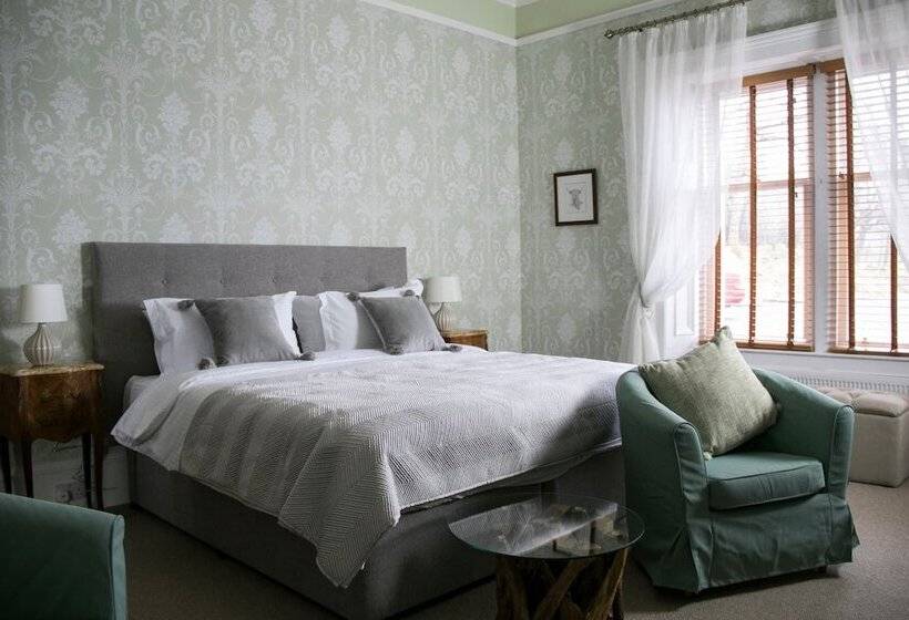 פנסיון Linndhu House