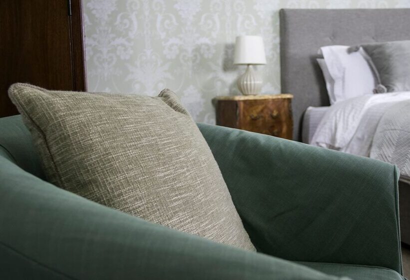 פנסיון Linndhu House