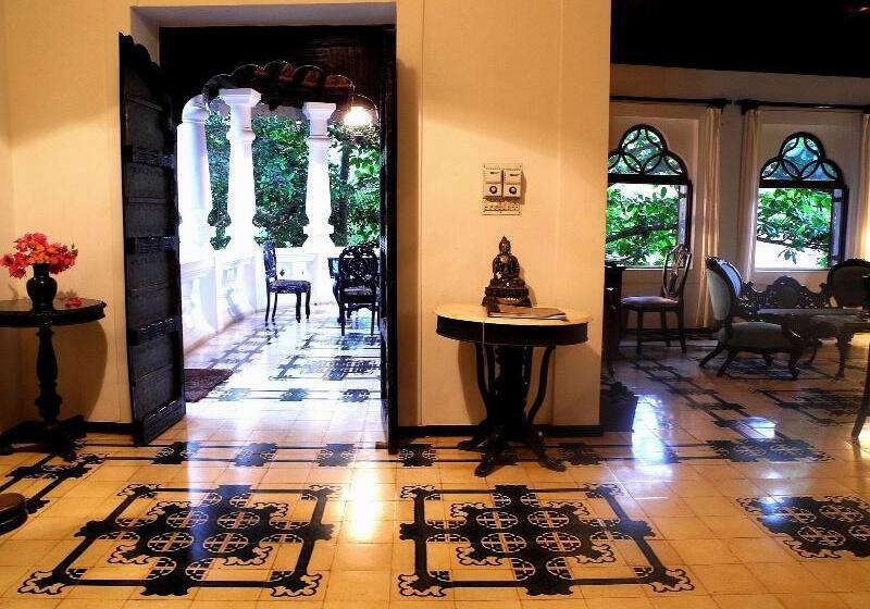 ペンション Marbella Guest House